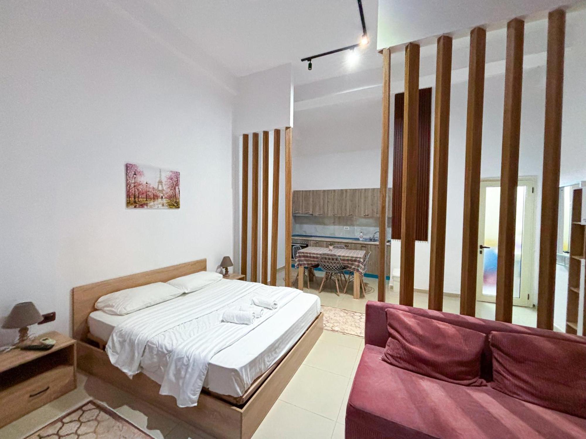 Budget Retreat Tirana & Studios エクステリア 写真