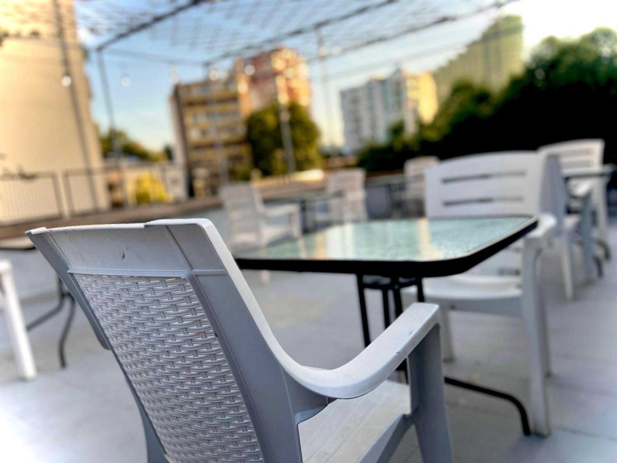 Budget Retreat Tirana & Studios エクステリア 写真